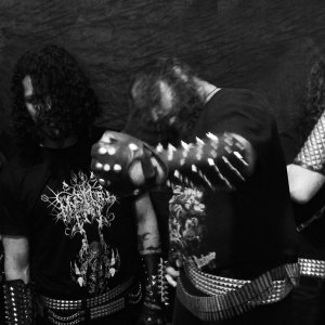 IMPERADOR BELIAL: Banda lança camisetas oficiais de “Curse Of Belial”, confira!