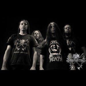 AMADUSCIAS: Confira agora a capa de “Novembers Doom – Brazilian Tribute”