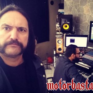 MOTÖRBASTARDS: Confira mais um trecho das gravações do novo álbum
