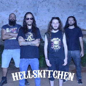 HELLSKITCHEN: “é uma banda promissora” – Combate Rock