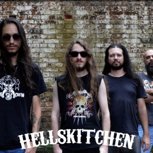 HELLSKITCHEN: “produção de alto nível” – Marcelo Vieira Music
