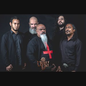 THE CROSS: Banda prepara videoclipe para a faixa “Walls Of The Forgotten”