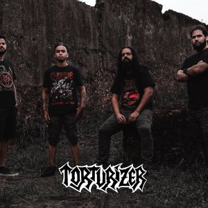 TORTURIZER: Banda anuncia novas camisetas oficiais em edição limitada, adquira agora!