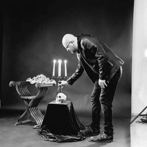 THE CROSS: Divulgado trecho de novo videoclipe com participação do maestro Jochen Thurn, assista!