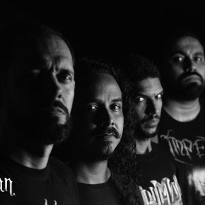 AZTLÁN: Banda surpreende ao revelar trechos das gravações das guitarras de novo álbum “The Left God”, assista!